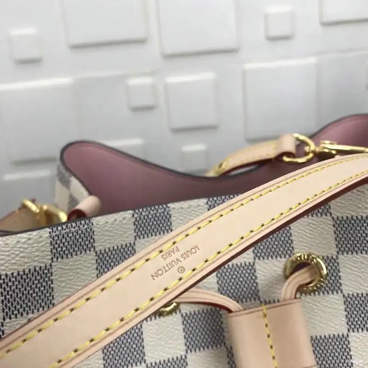 Bags 19T1L0499 LV 0623